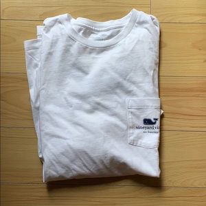 NWOT vineyard vines SF pocket tee